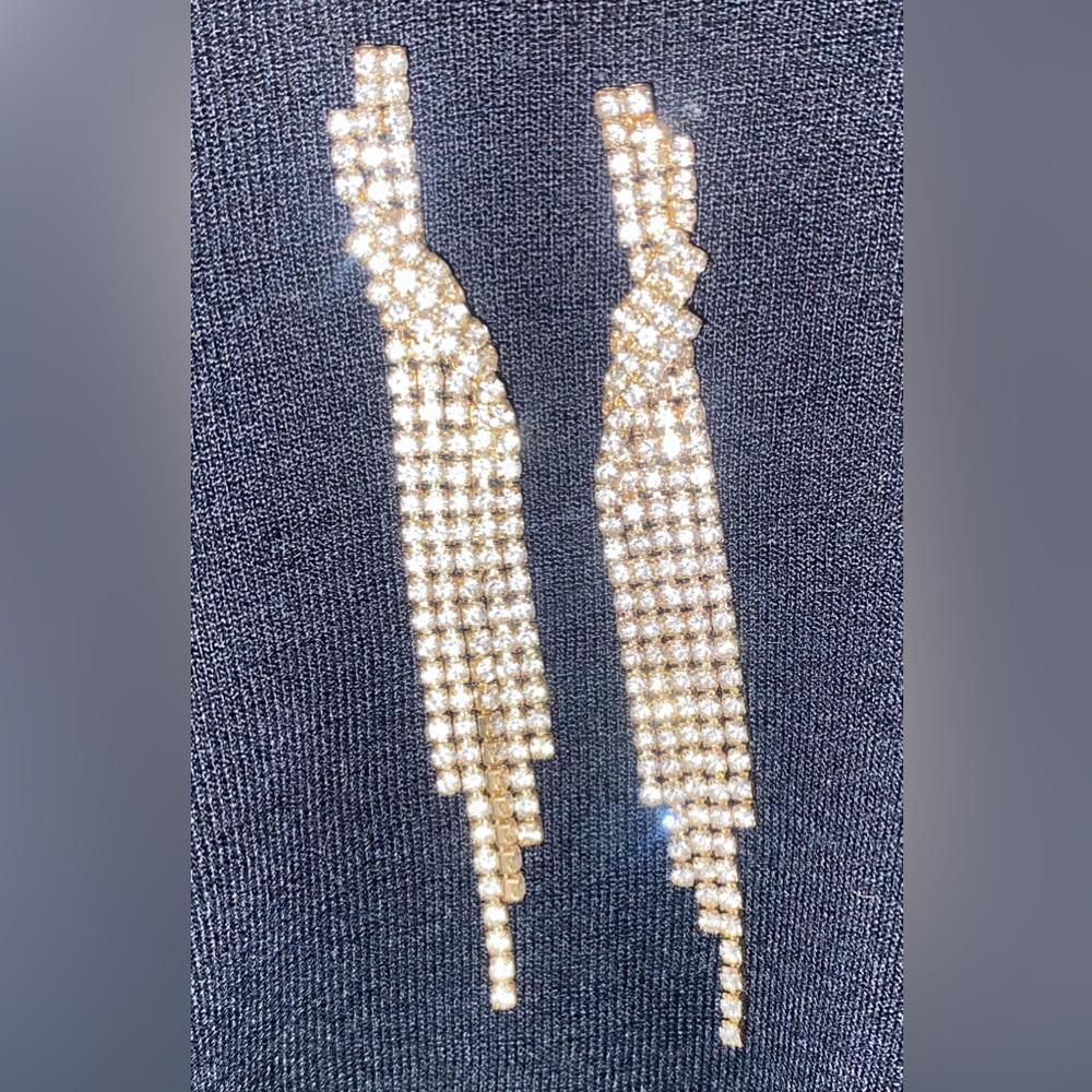 Overlapping Waterfall Rhinestone Dangle Fashion Earrings - Picture 1 of 2